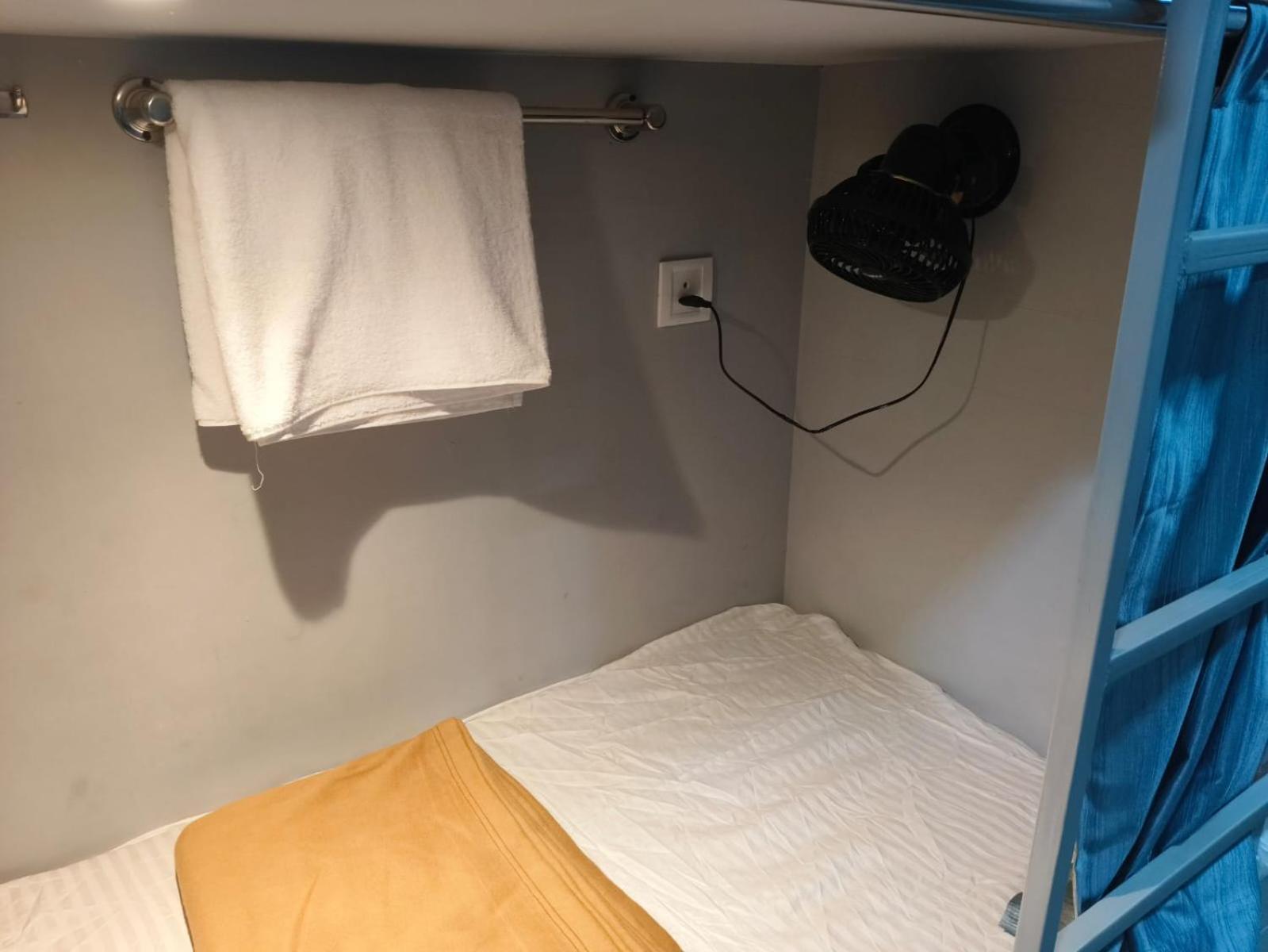 Rest Inn Hostel Dormitory Mumbai Luaran gambar