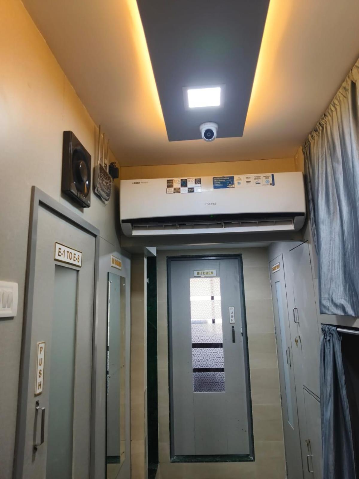 Rest Inn Hostel Dormitory Mumbai Luaran gambar