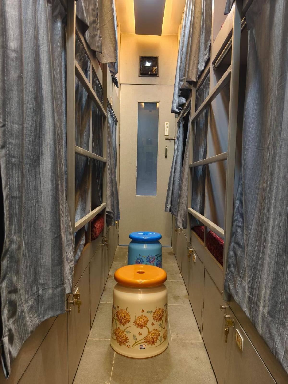 Rest Inn Hostel Dormitory Mumbai Luaran gambar